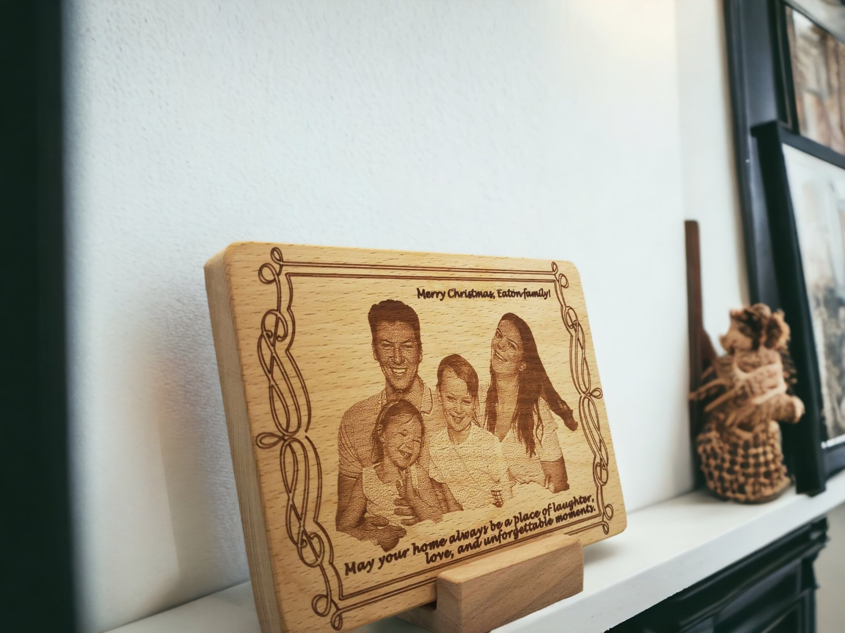 Family Photo Engraved in Wood as a Christmas Gift