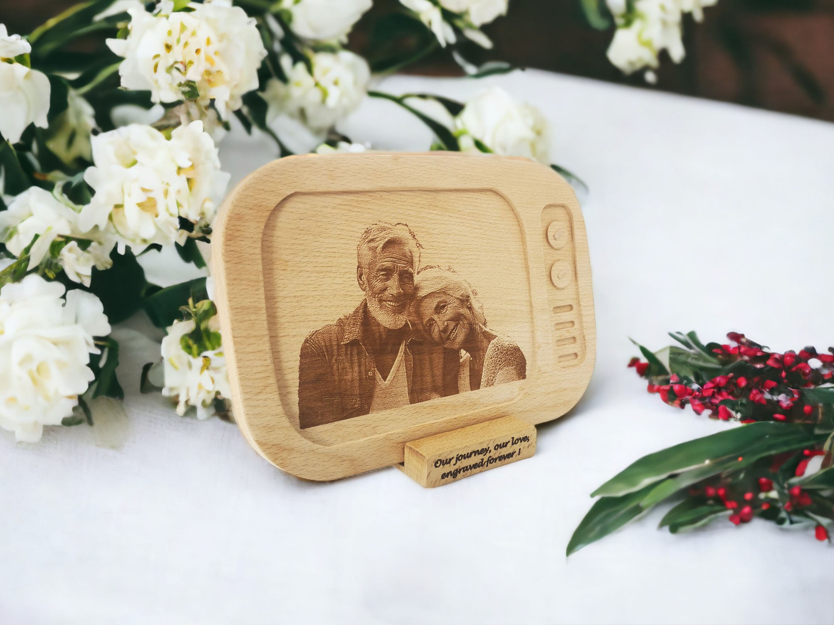 Tv Görünümlü Ahşap Fotoğraf Tuvali 
