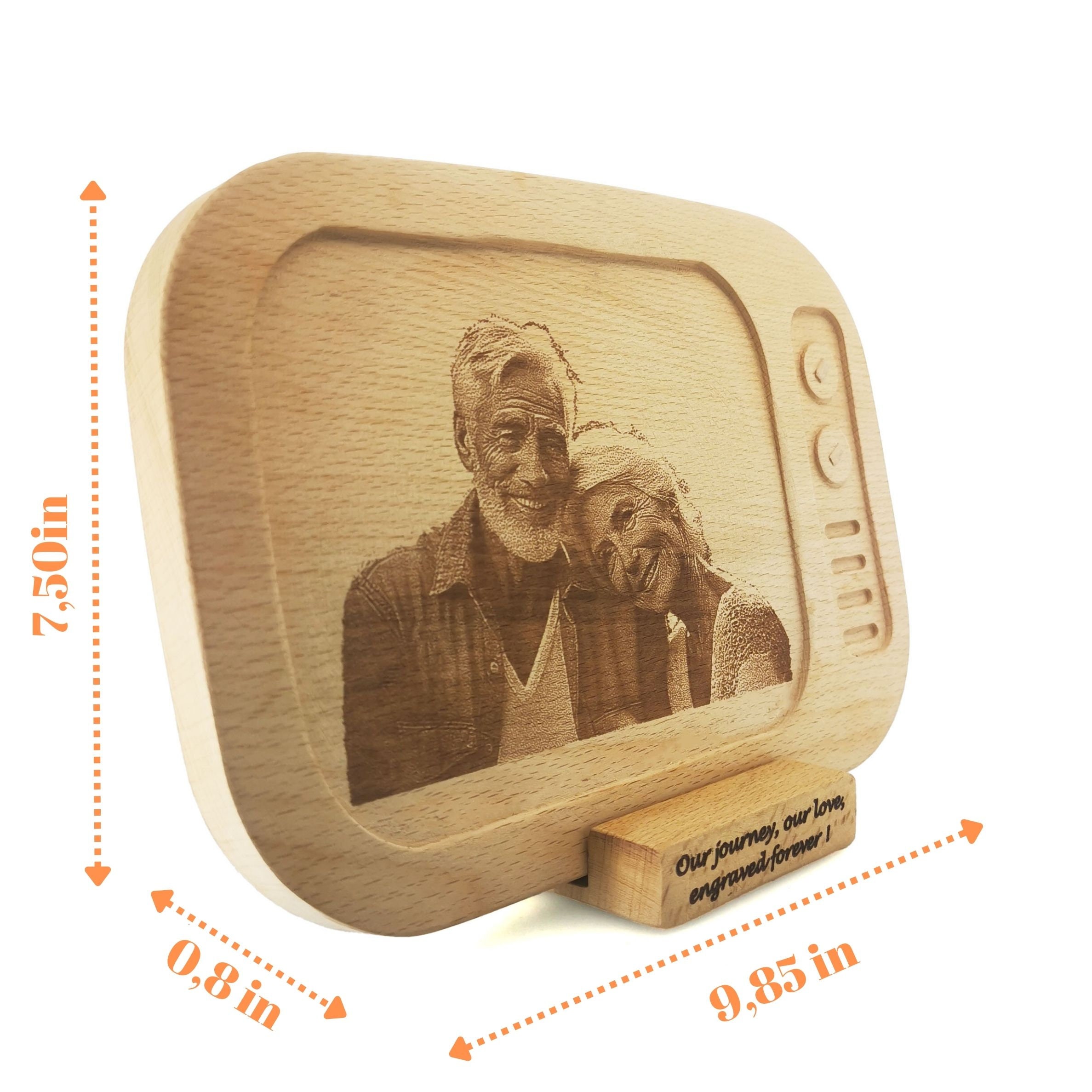 Tv Görünümlü Ahşap Fotoğraf Tuvali 