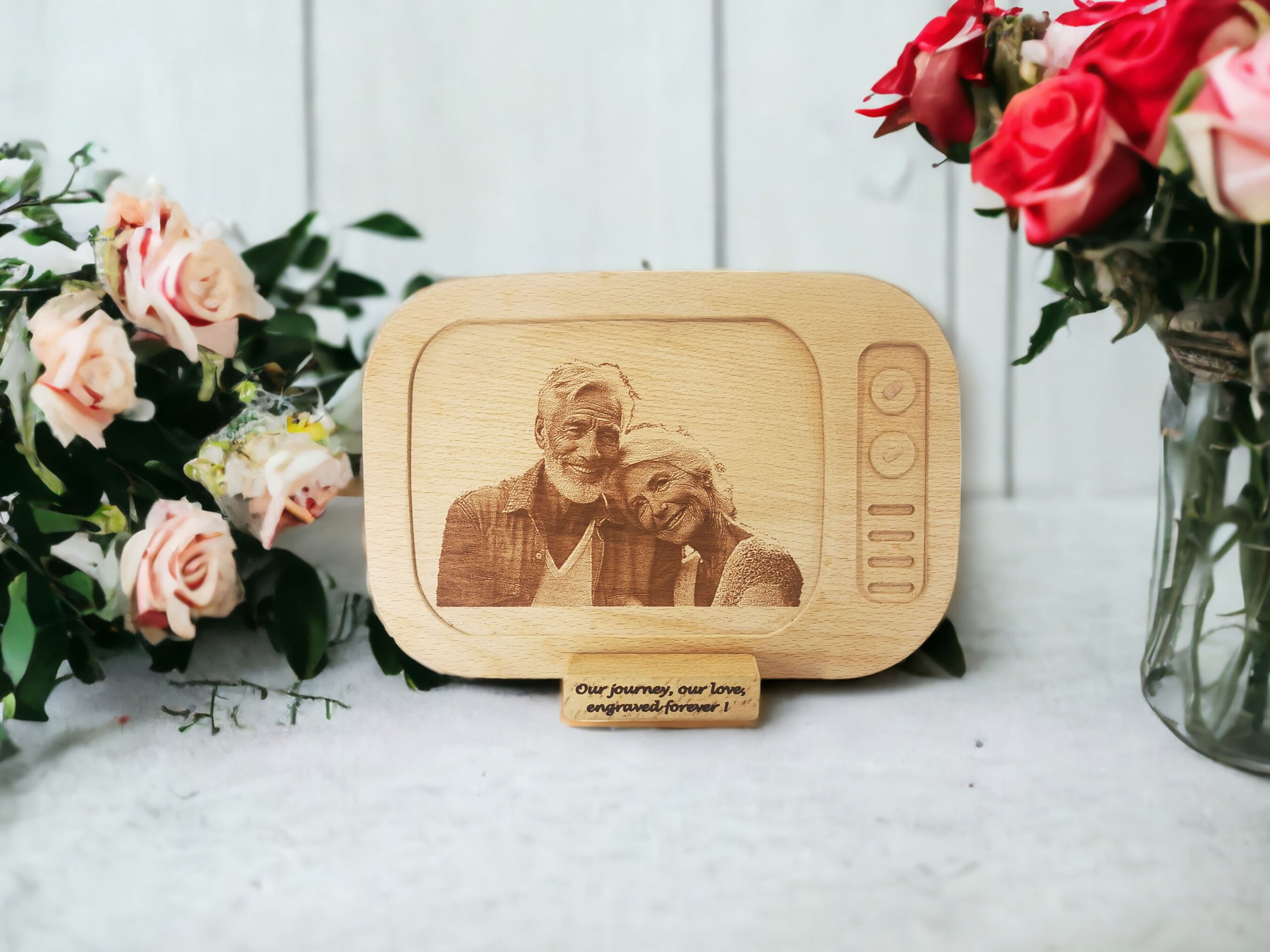 Tv Görünümlü Ahşap Fotoğraf Tuvali 
