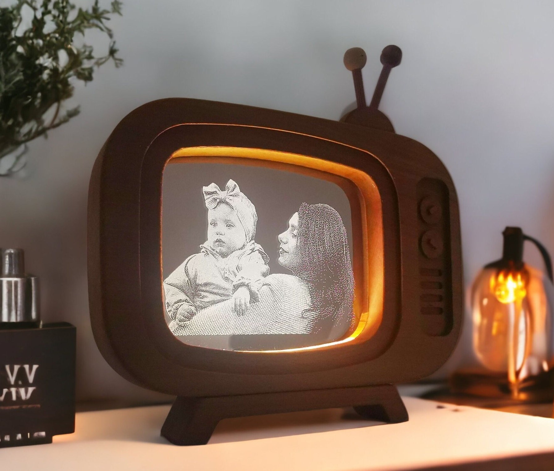 CUSTOMIZABLE PHOTO LAMP 