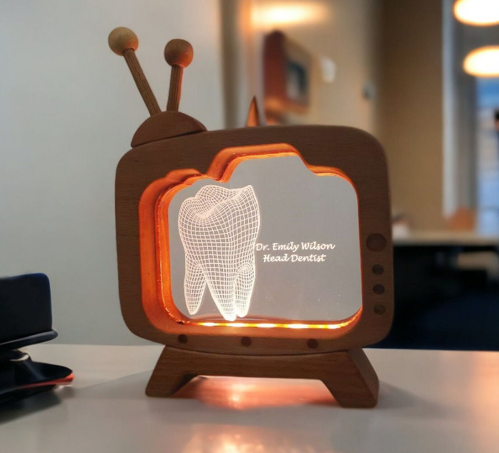 Personalizable 3d Led Desk Lamp Looking Nameplate For Dentist