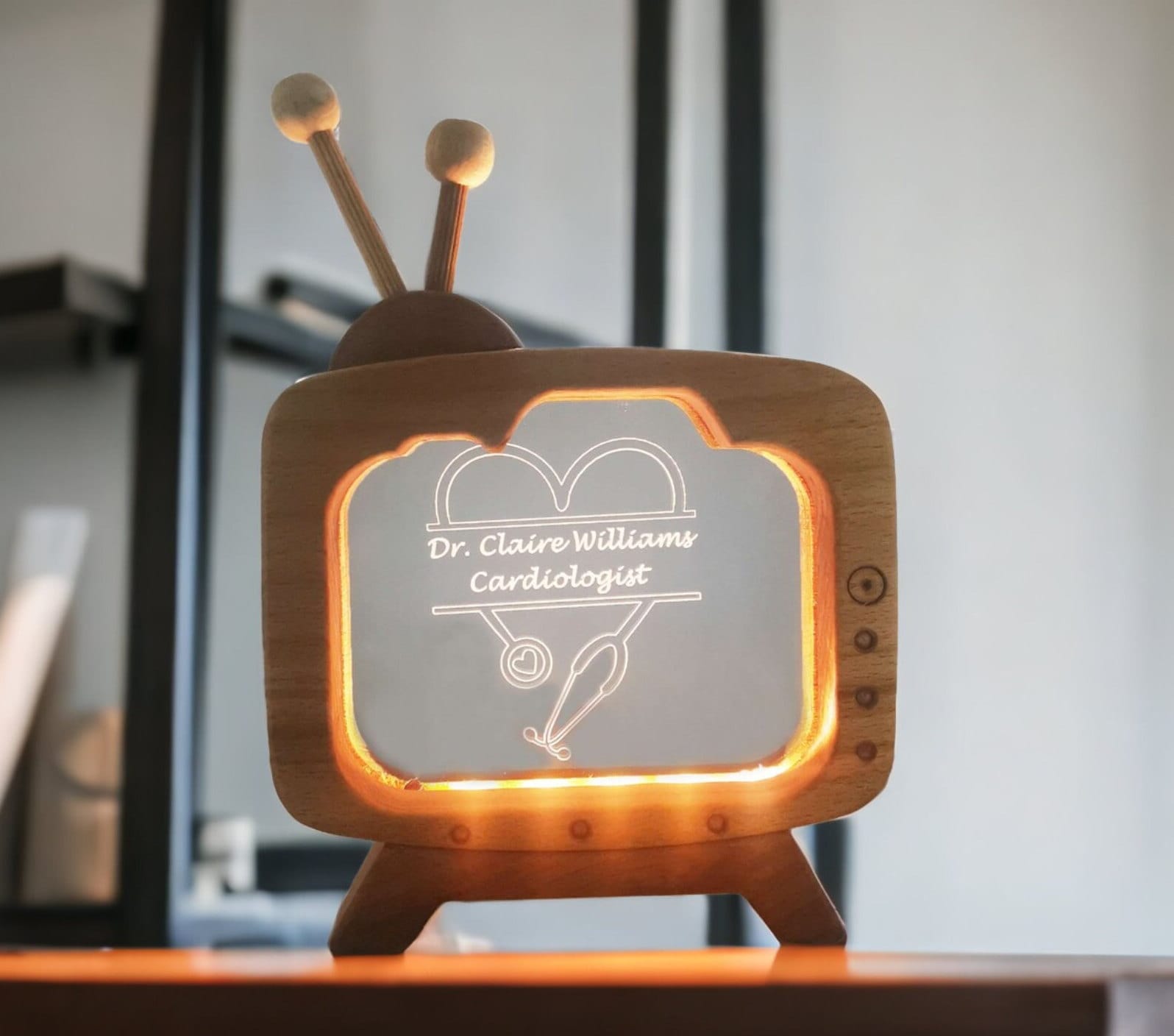 Custom Doctor’s Day Gift - Personalized Doctor Name Plate Table Lamp