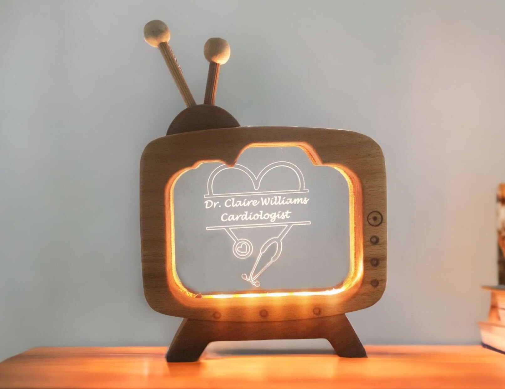Custom Doctor’s Day Gift - Personalized Doctor Name Plate Table Lamp