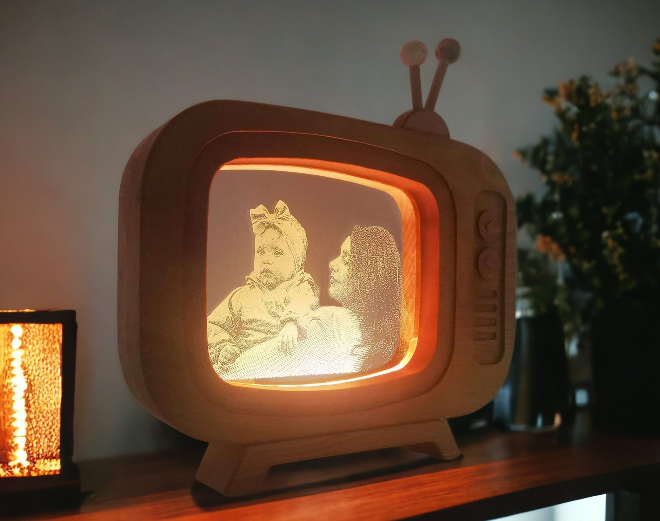 CUSTOMIZABLE PHOTO LAMP 