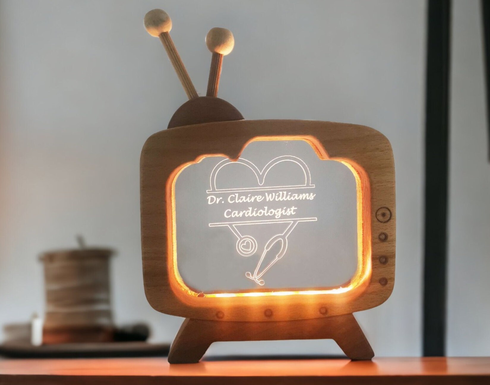 Custom Doctor’s Day Gift - Personalized Doctor Name Plate Table Lamp