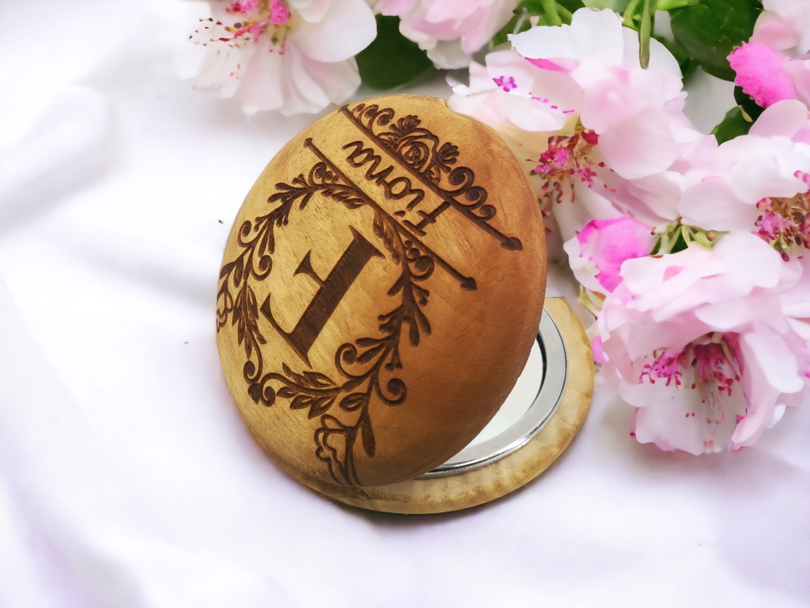 Personalized Pocket Mirror Valentine’s Day Gift 