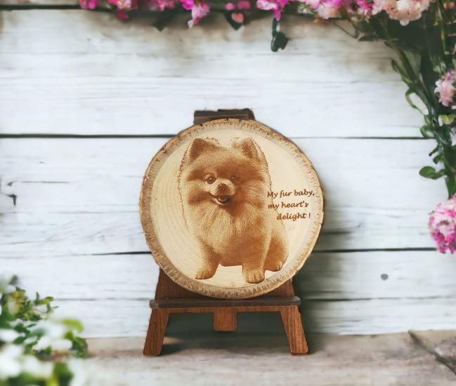 Customized Pomeranian Photo Engraved Wood Slice 