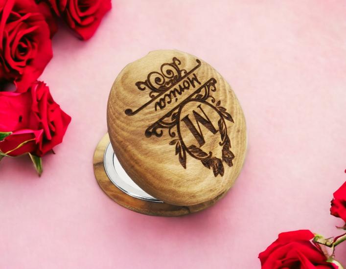 Customized Pocket Mirror Valentine’s Day Gift 